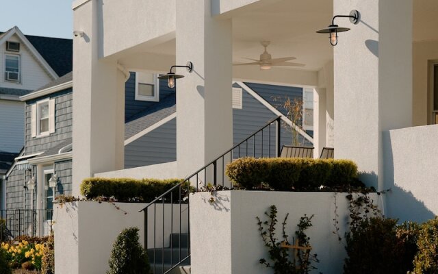 The James Bradley Hotel