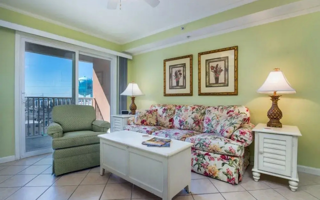 Makai 604 (bay View)