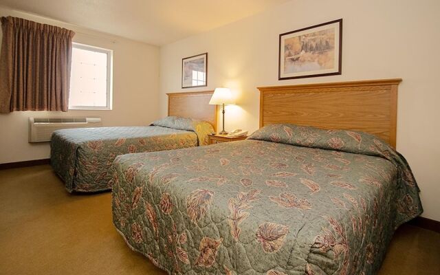 Urbana Inn & Suites