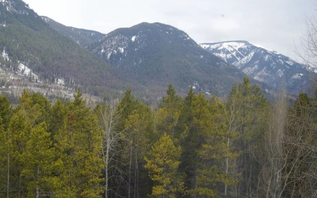 Causeway Bay Hotel Sparwood