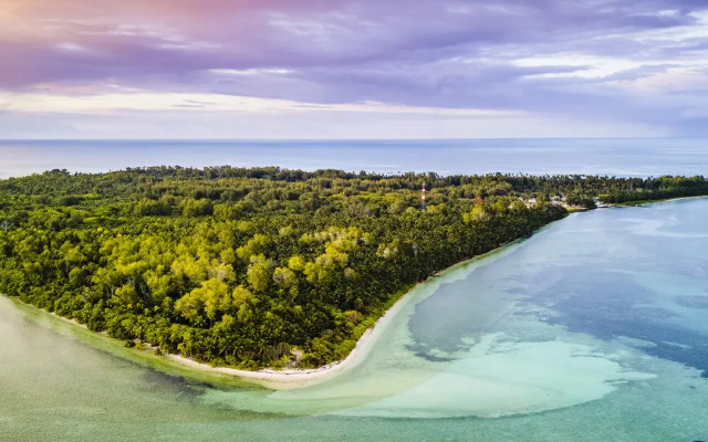 Alphonse Island Resort