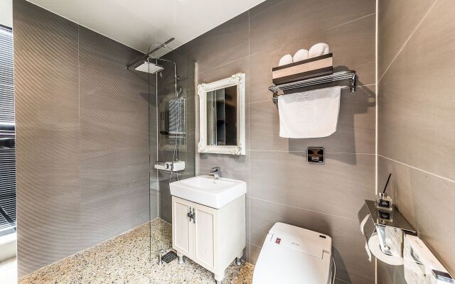 Hotel 9 in Dongdaemoon