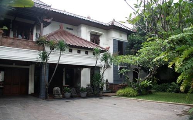 Keraton Inn