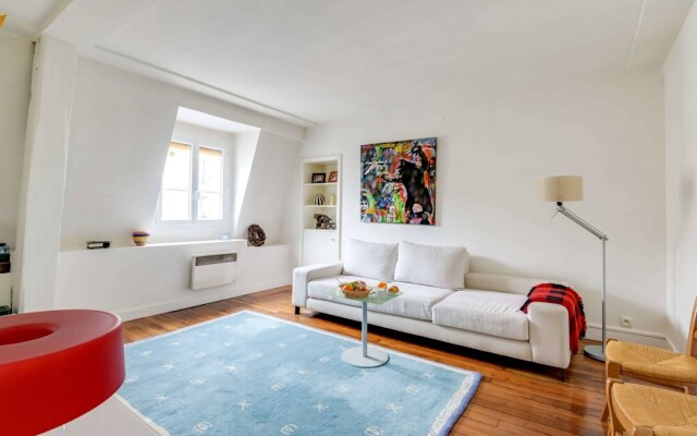 Comfy Apartment For 2 In Gare Du Nord