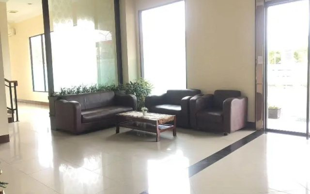 Hotel Grand Nusantara By Zuzu