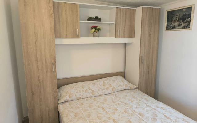 Serene Barbat Escape With Just Minutes From the Beach