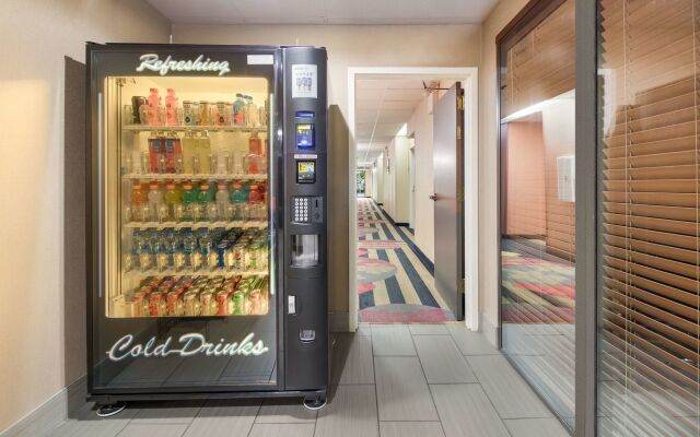 Best Western Suites Near Opryland