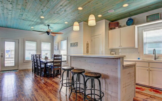 Feelin' Nauti - Four Bedroom Townhome