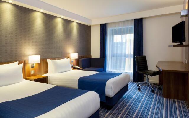 Holiday Inn Express Dunstable, an IHG Hotel