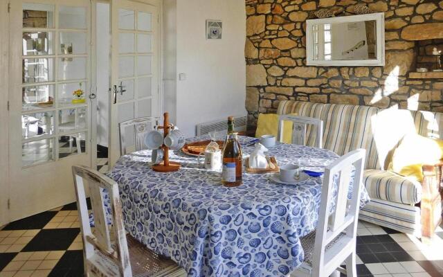 Charming, Breton Holiday Home In Arzon