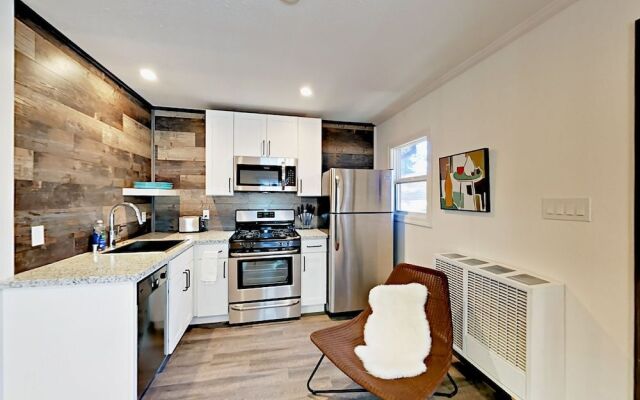 4093 Manzanita Ave Cabin Unit 2