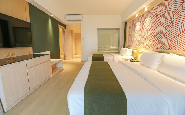 Luxu Hotel and Resort