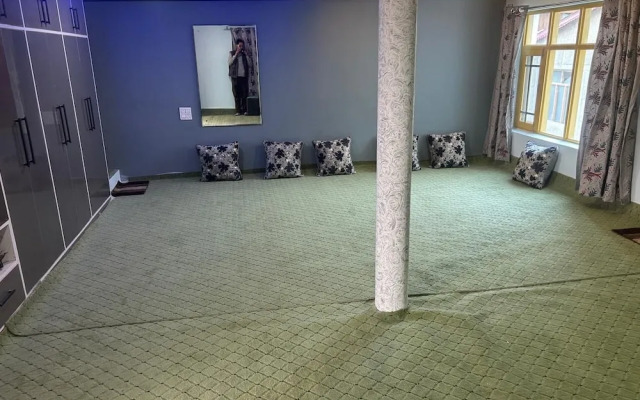 Universal Comfort Guest House