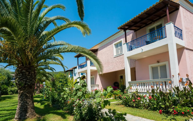 Three Stars Beach Hotel