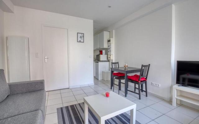 Refurbished Apt Near The Ourcq Canal