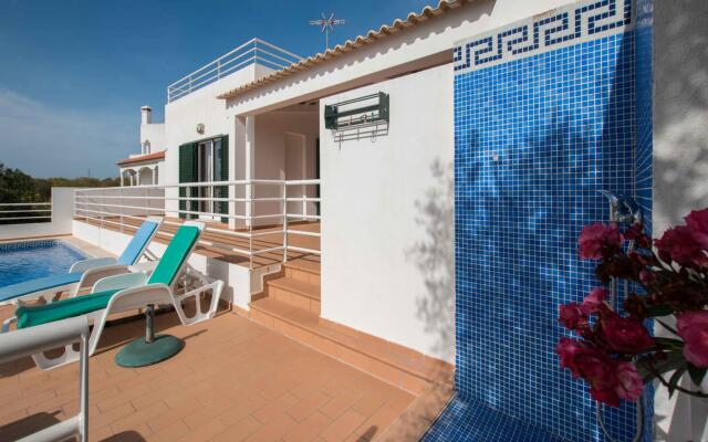 Casa da Alcaria by Portucasa