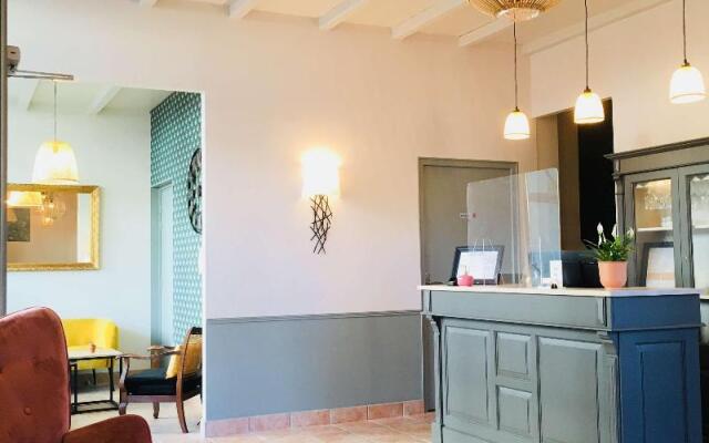 Brit Hotel Acacias