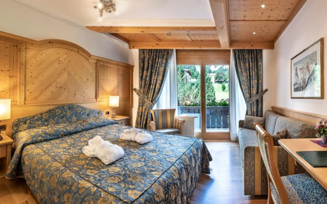Alpen Hotel Corona