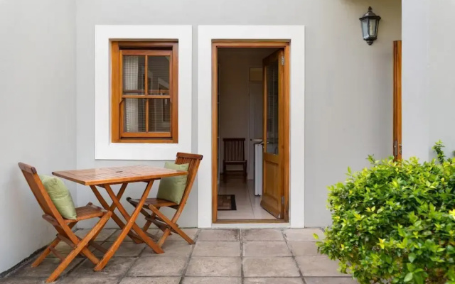 Thomson's Accommodation