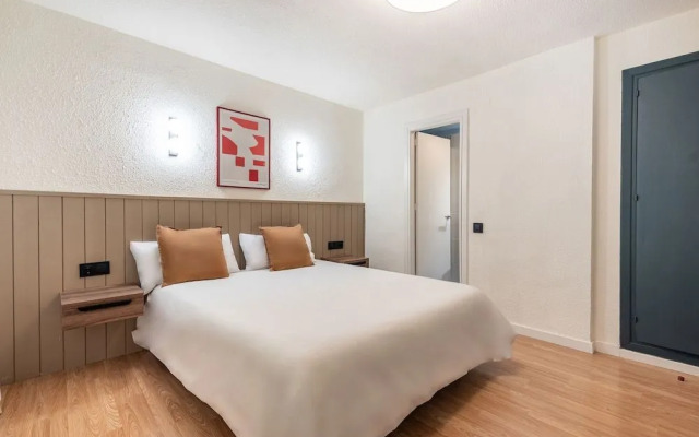 Granada Suites by Olala Homes