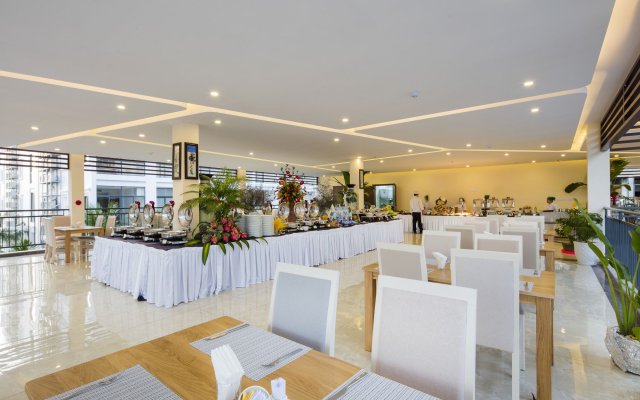 Diamond Bay Condotel - Resort Nha Trang