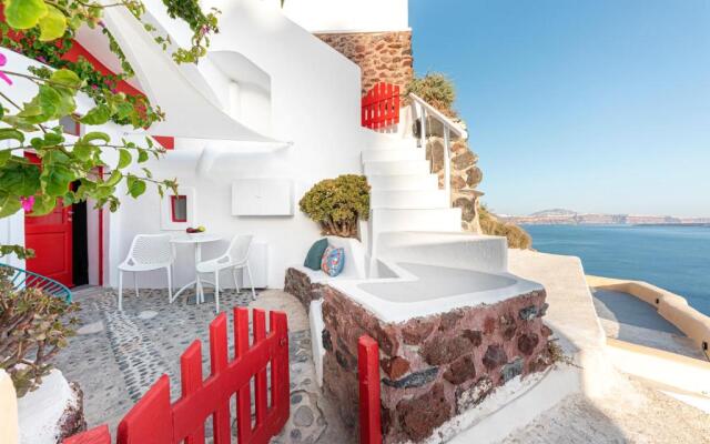 White Cave by Caldera Houses