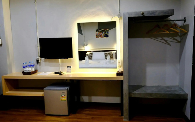 Room 2 U Hostel & Guesthouse