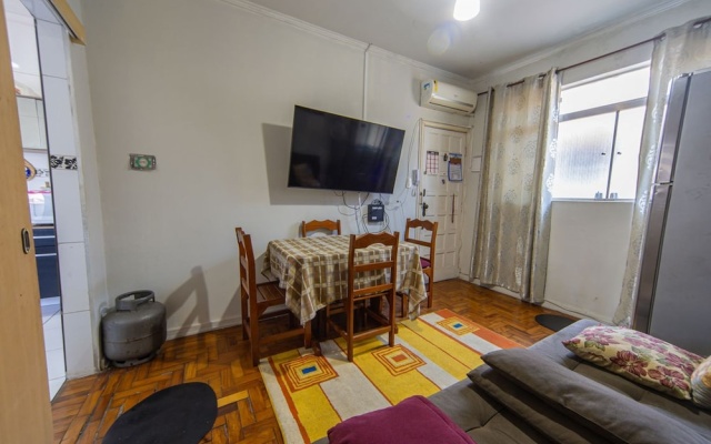 Apto 2 Quarto com Ar Condicionado em Vila Mathias