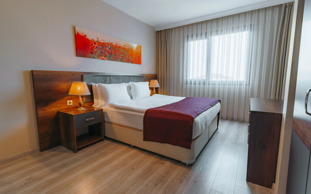 Empula Hotel & Residences