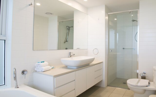 Kirra Surf Apartments
