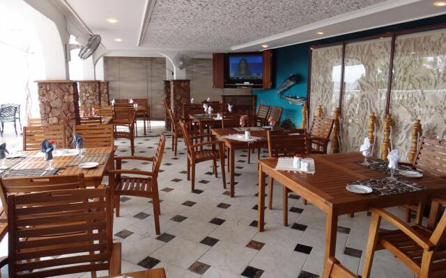Le Relax Hotel and Restaurant