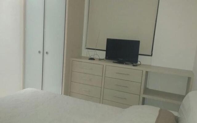 Menesse 204 by Globalia