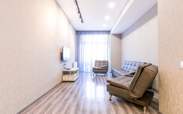 Apartment on Saakadze Square