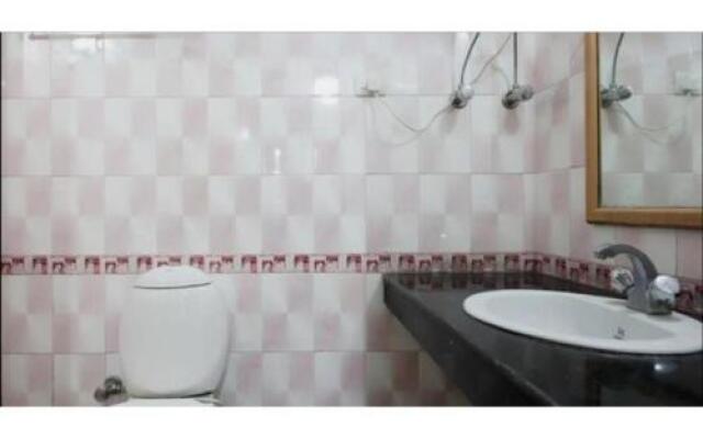 Pleasant Stay Near Library
