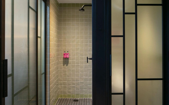 Moxy Brooklyn Williamsburg
