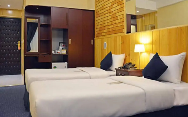 Setaregan Hotel