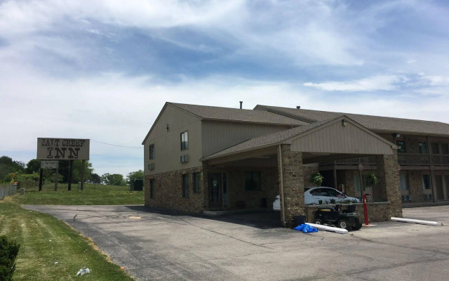 Salt Creek Inn