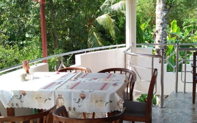 White Elephant Villa & Restaurant