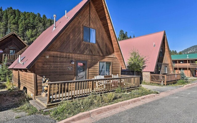 Ski-in/ski-out Red River Cabin w/ Mtn Views!