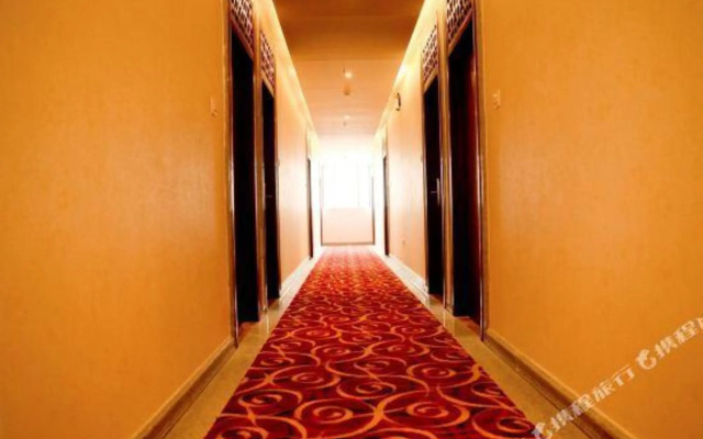 Dongguan Jufu Hotel (Changping Xianglong World Shop)