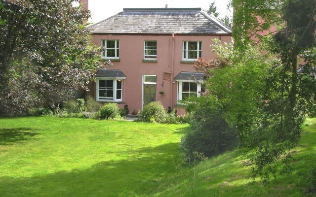 Thatch Close Farm