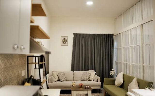 Central 1BHK in Dubai Hills. Burj View