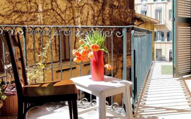 Tiberina Spacious Apartment