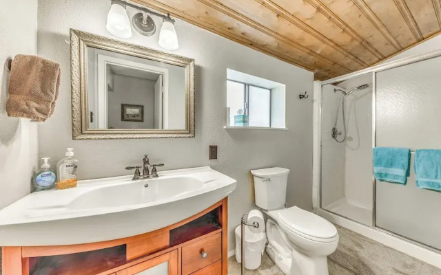 Central Cloudcroft Retreat w/ Wood-burning Stove!