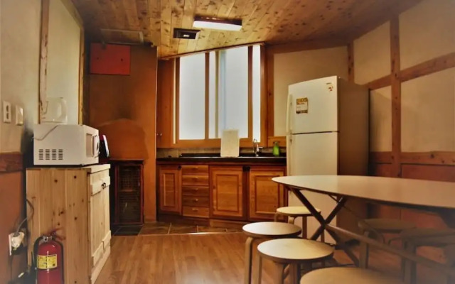 Seogwipo Wemegoong Pension