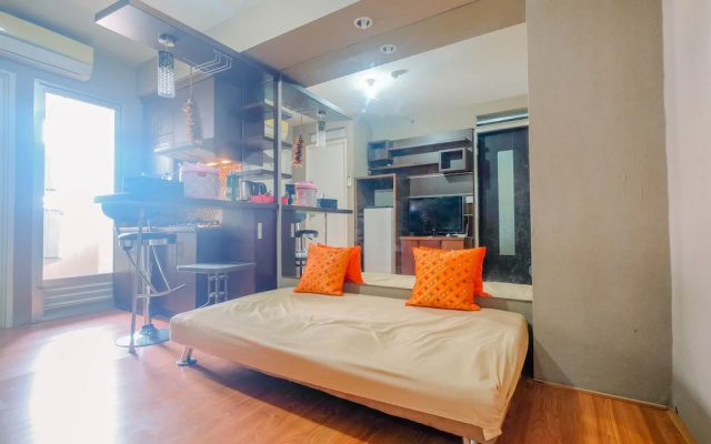 Strategic 2BR at Kalibata City Apartment – Guest Rooms – Jakarta