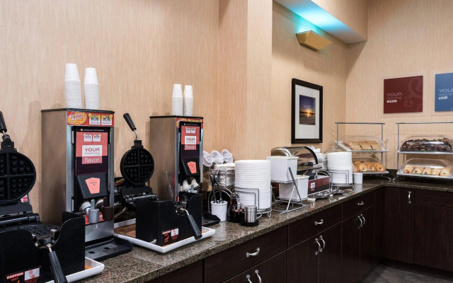 Comfort Suites Chincoteague Island Bayfront Resort