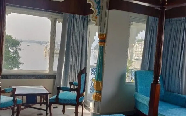Jheel Hotel and Restaurent