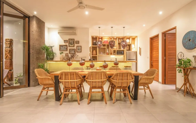 Luxury 4BR Haven, Steps to Canggu's Beach Elegance