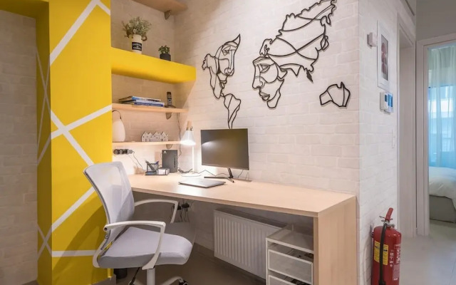 Affordable Luxury With Parking 300mbps Wifi
